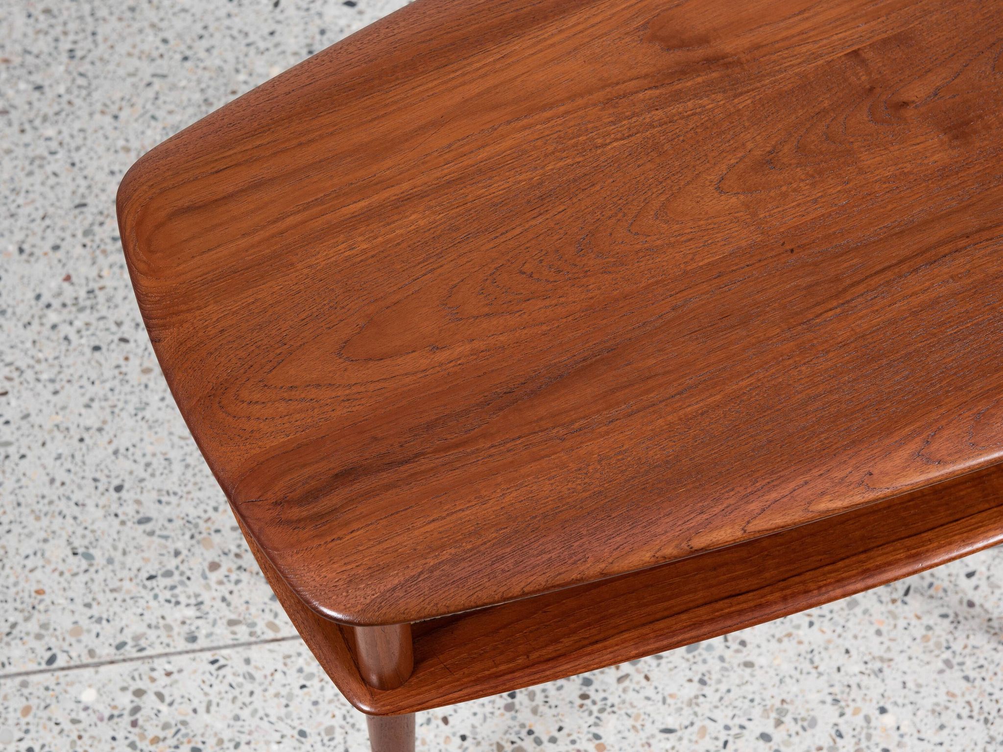 Table d'Appoint Danoise Mid-Century en Teck par Peter Hvidt & Orla Mølgaard-Nielsen