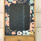 Wall-mounted toilet cabinet