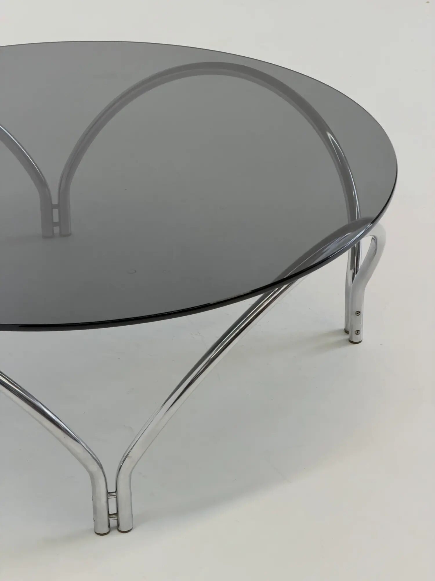 Table basse vintage Space Age en verre fumé et chrome