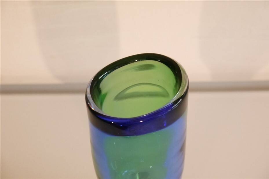 Swedish vase by Vicke Lindstrand for Kosta 1970