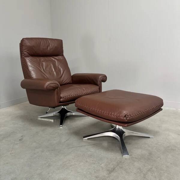 De Sede DS31 lounge chair with ottoman, Switzerland 1970s