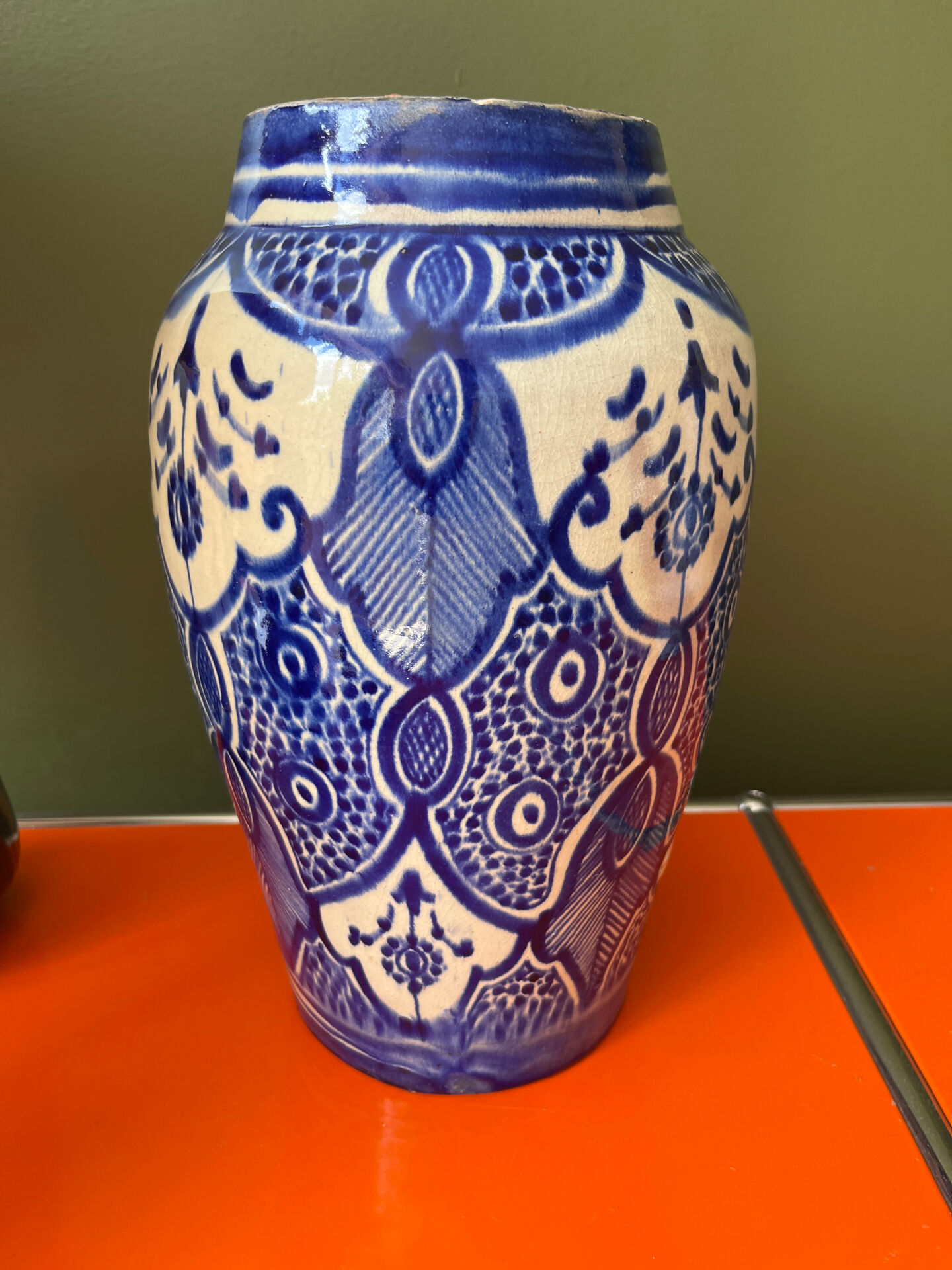 Large antique Safi potiche vase