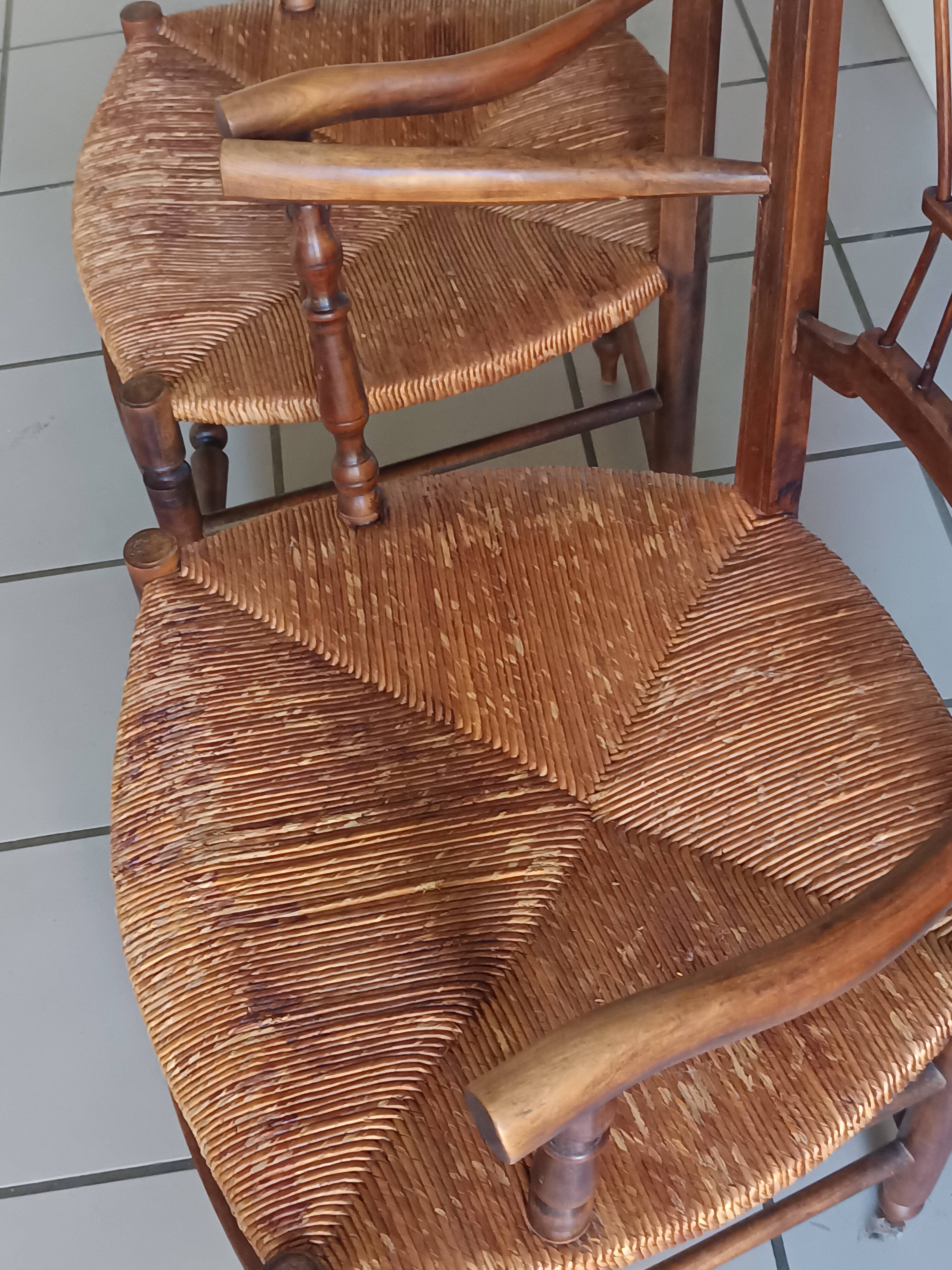 Paire de fauteuils anciens provençaux fin XIXème