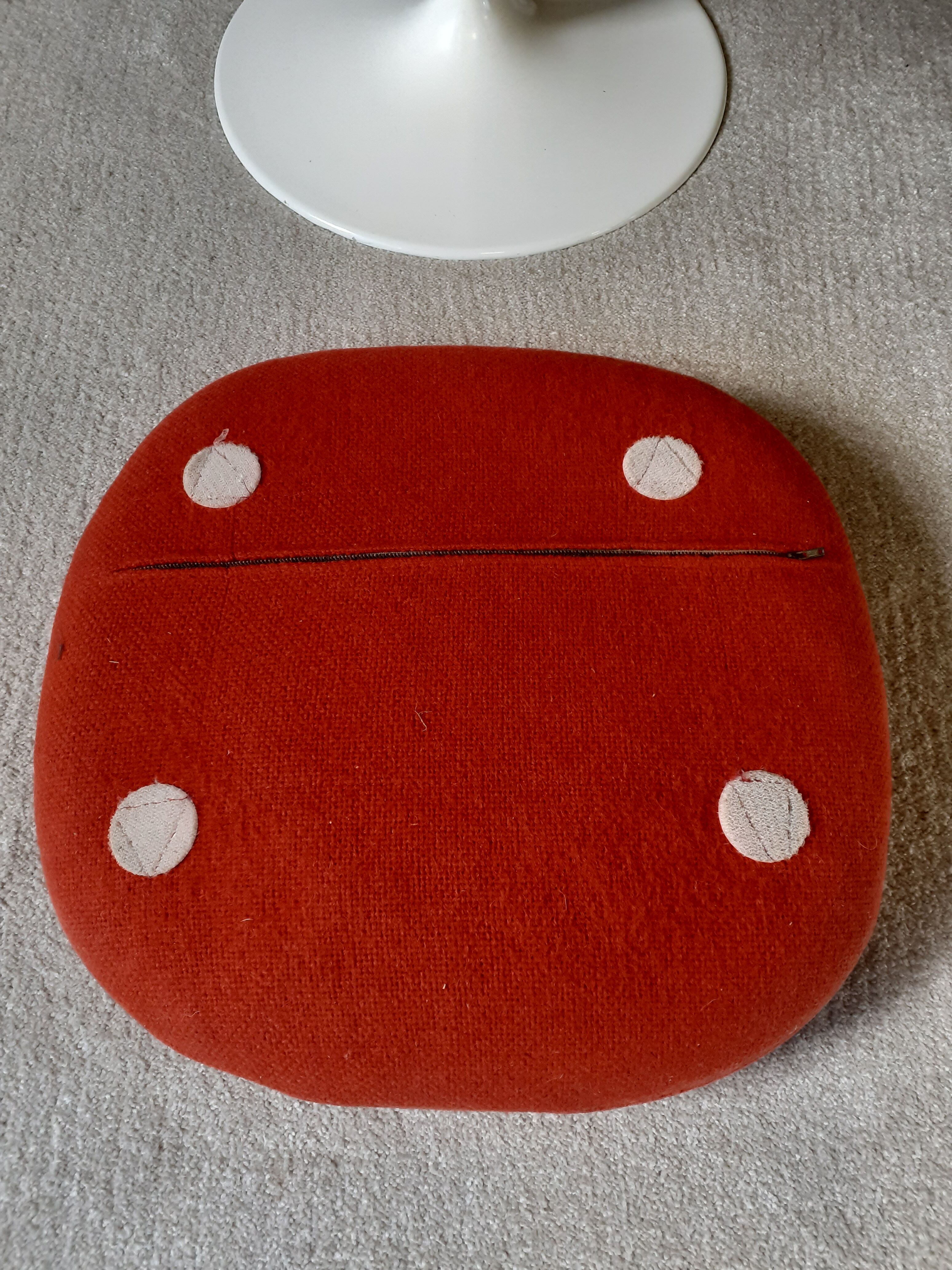 Italian swivel chair "tulip", design Rudi Bonzanini circa 1970