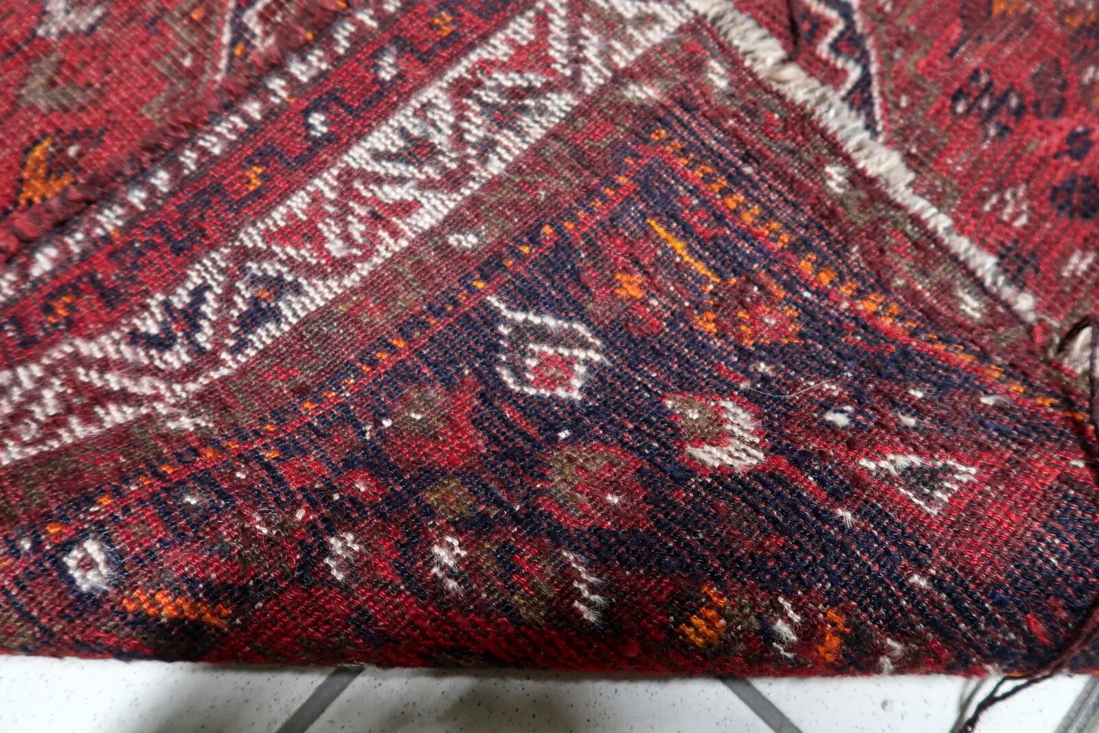 Antique Persian Shiraz handmade distressed rug 93 x 126 cm 1900s