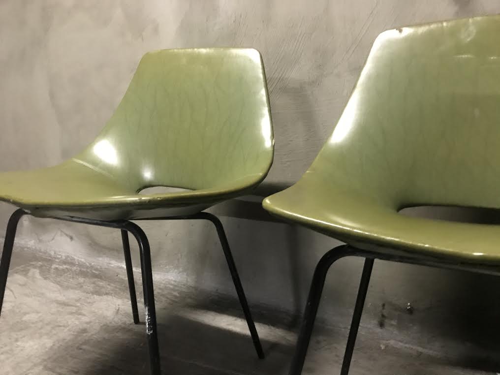 Pierre Guariche "Tonneau" chair, Steiner edition