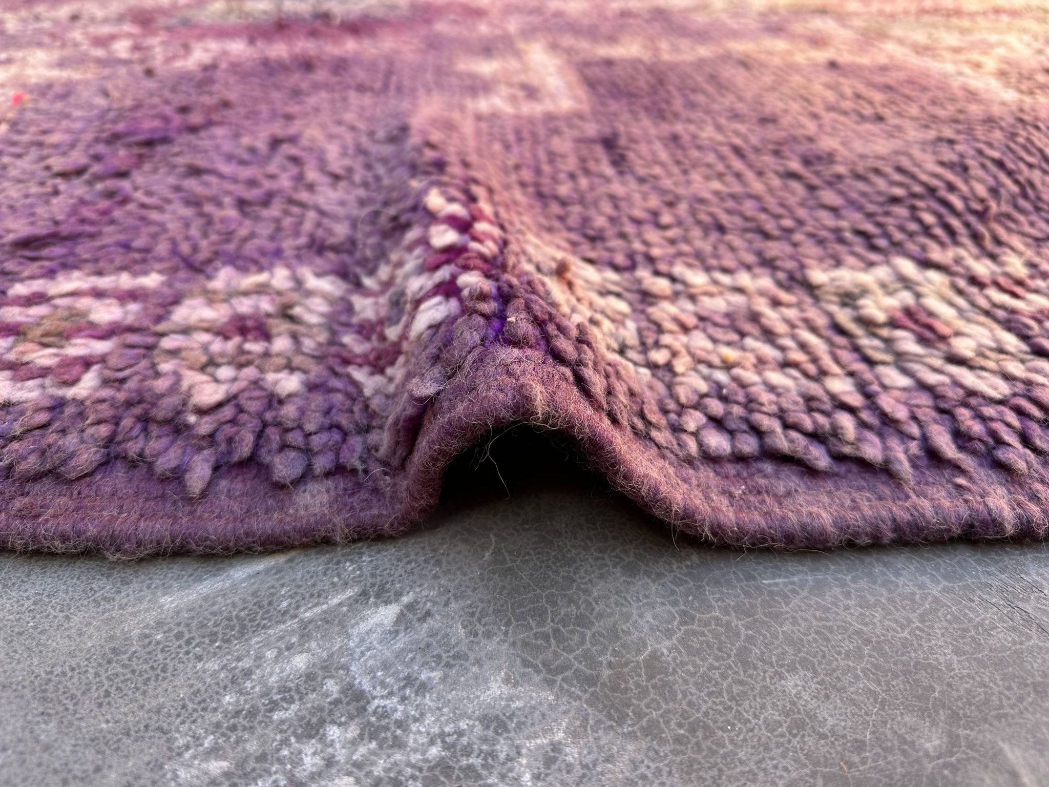 Tapis Marocain boujad violet - 182 x 305 cm