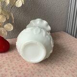 White opaline vase from Portieux Vallerysthal - French fair opaline
