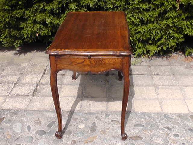 Louis XV desk 2 drawers 1 shelves