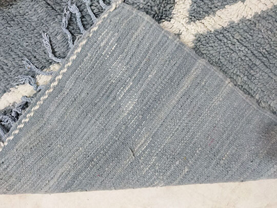 Moroccan berbere carpet 305x204cm