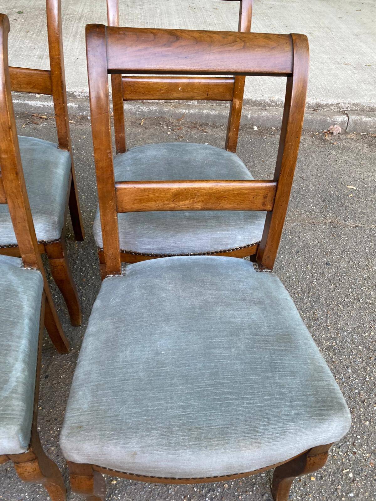 6 Biedermeier chairs in solid walnut and blue velvet, 1840