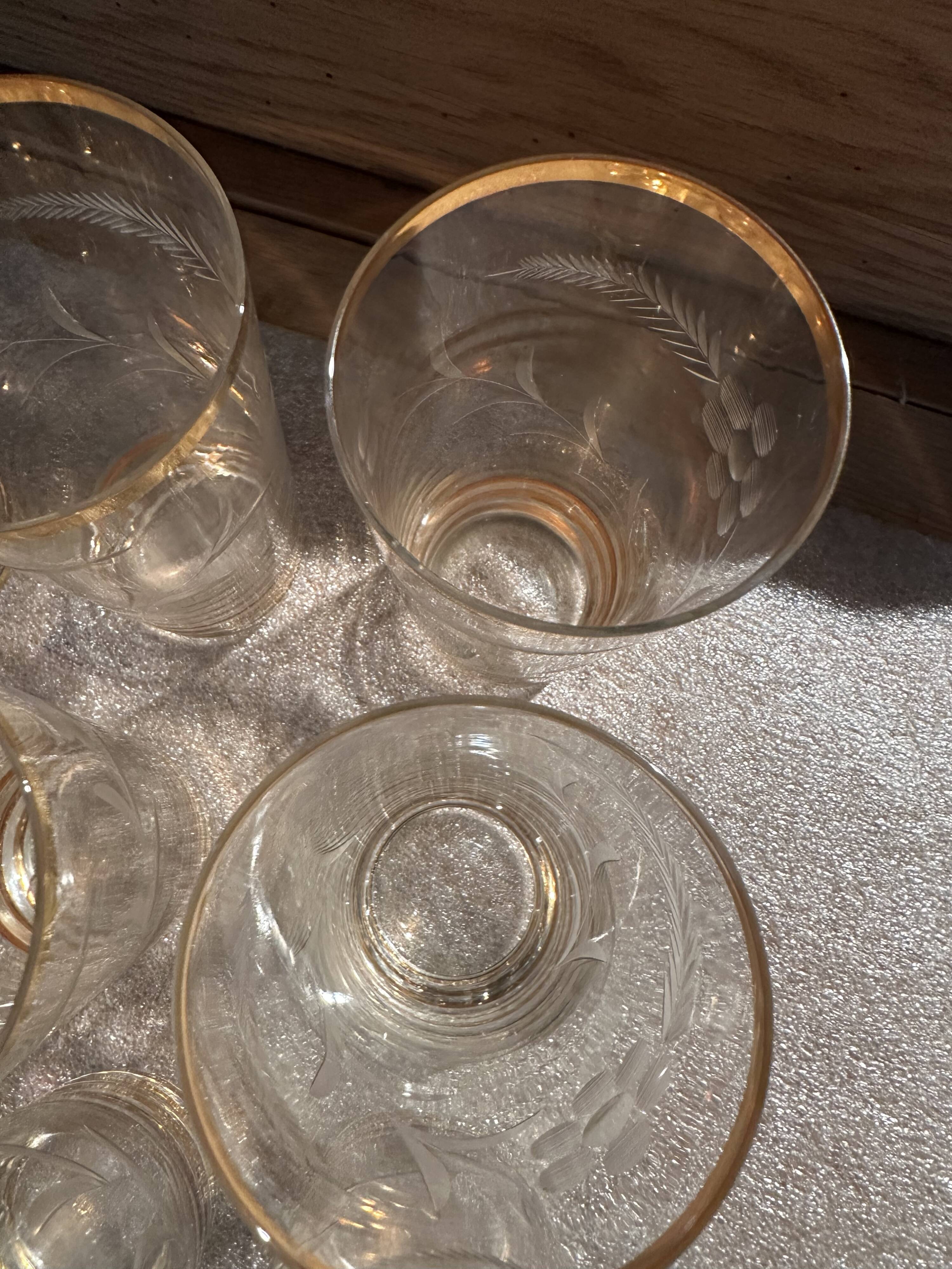 9 art-deco glasses in engraved crystal with gold trim