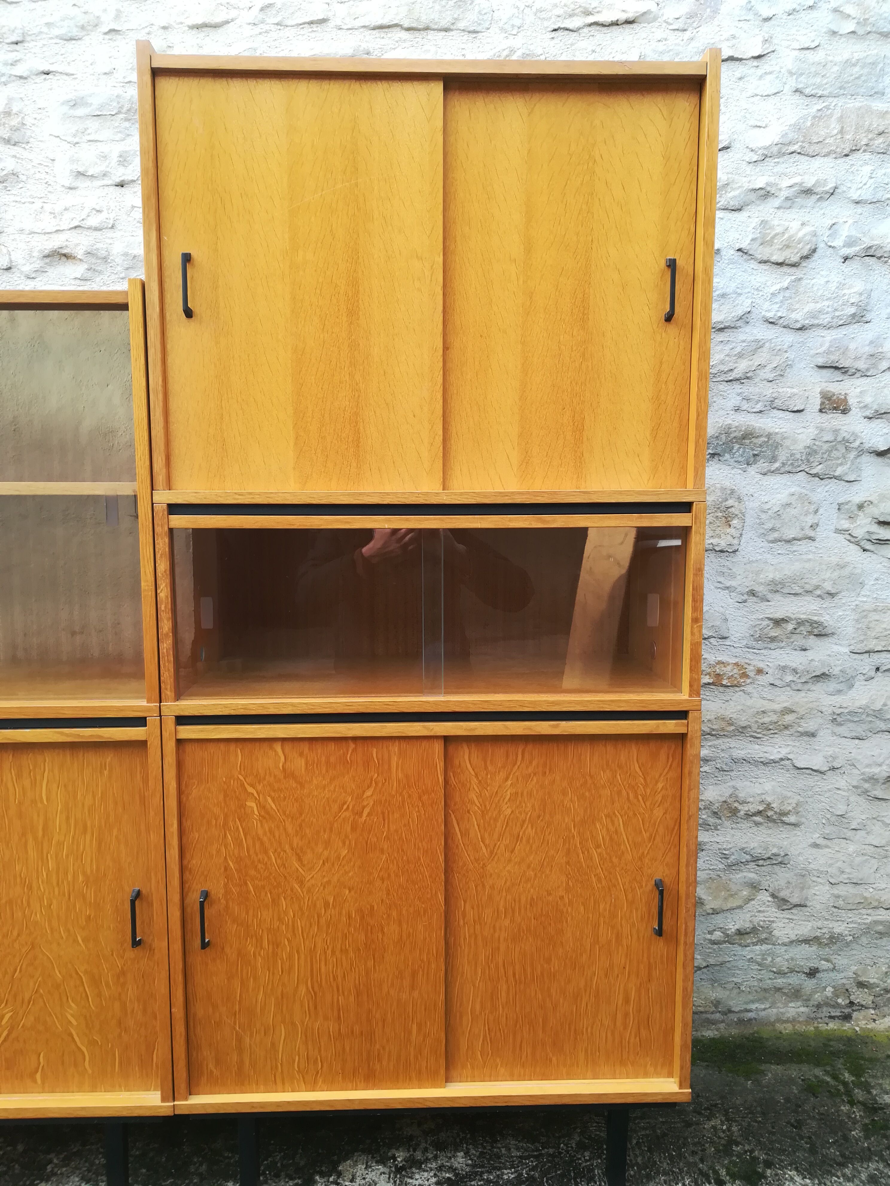 Modular vintage showcase bookcase