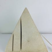 Lampe pyramide en pierre, années 70