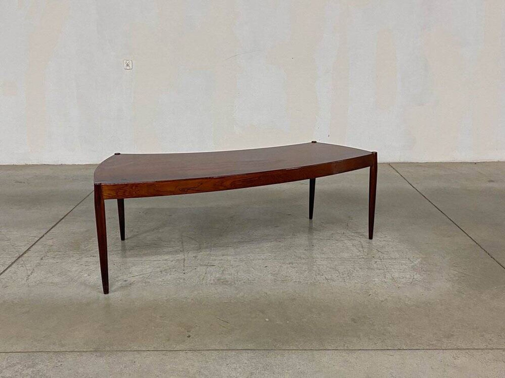 Table basse attribuée à Johannes Andersen pour Trensum, années 1960