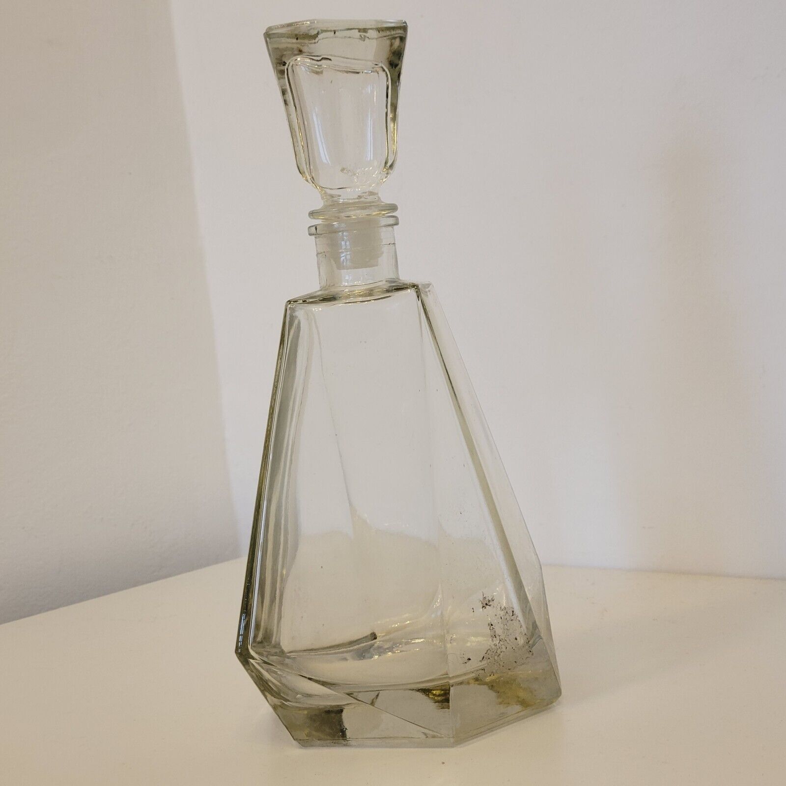 Art Deco geometric glass whisky decanter 550 ml