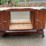 Art Deco sideboard in solid oak and glass from the 1940s.