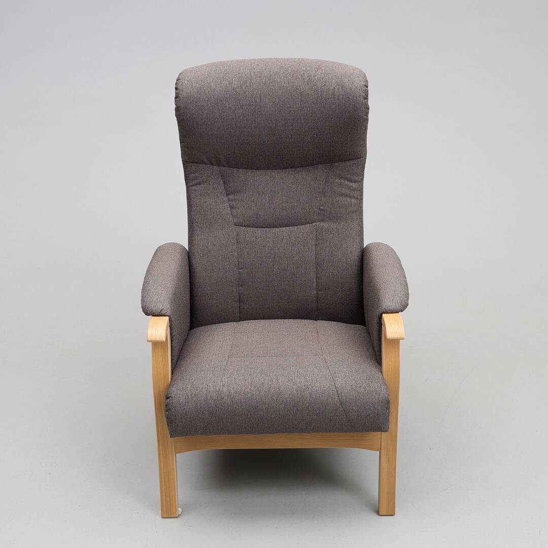 Hjort Knudsen — Armchair with Matching Footstool — Adjustable Backrest — Mo