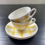 Paire de tasses à carreaux jaunes