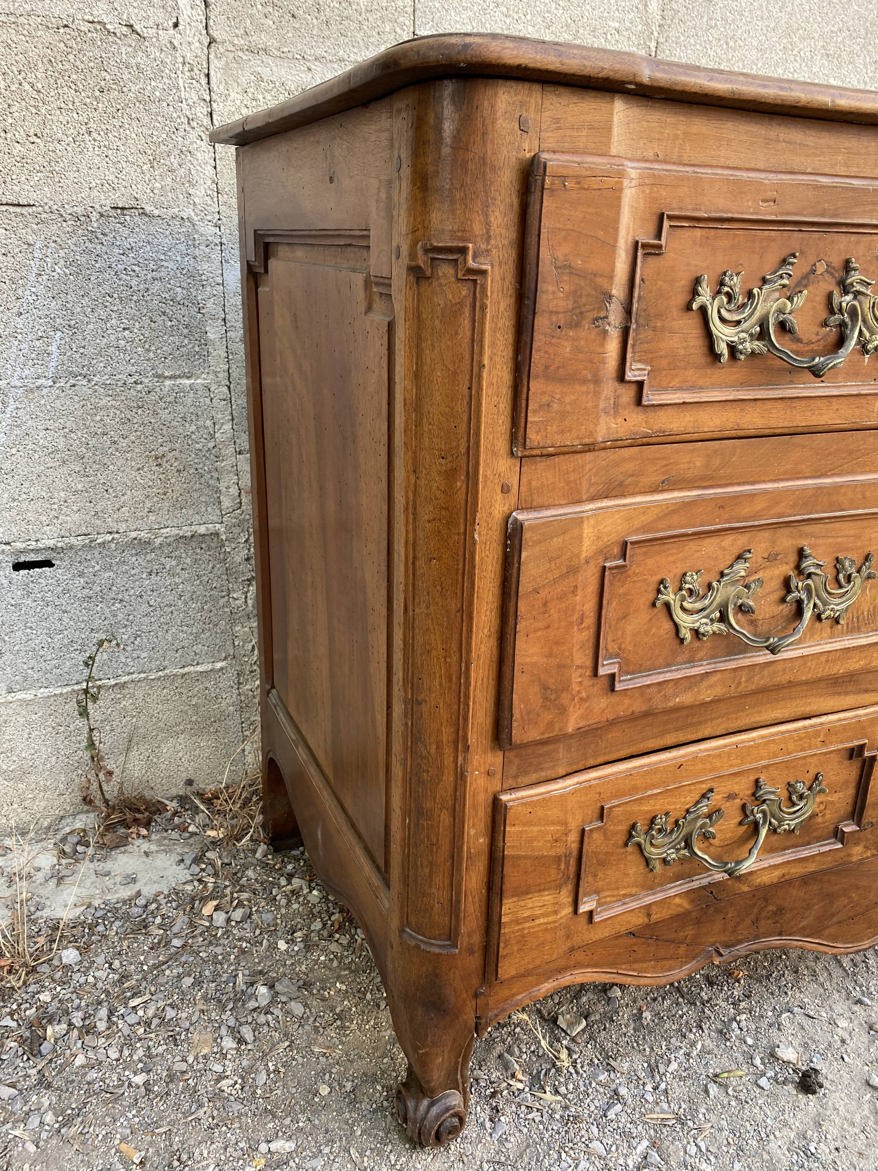 Commode Louis XV walnut 18th