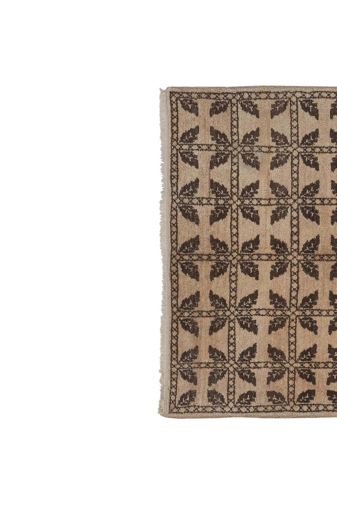 Vintage handmade Turkish rug 122x190 cm