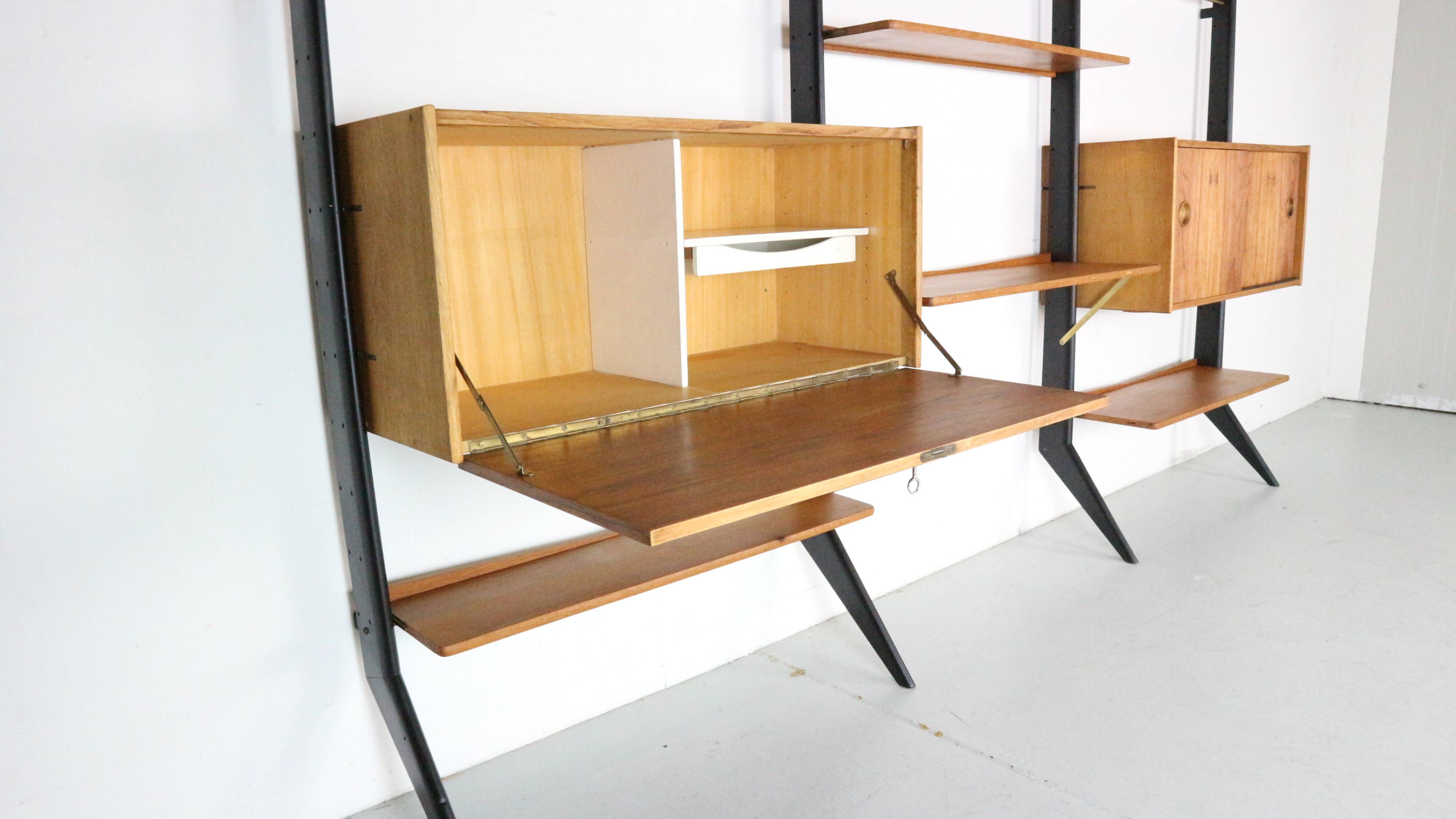 William Watting  Free Standing Modular Wall unit, 1960s the Netherlands