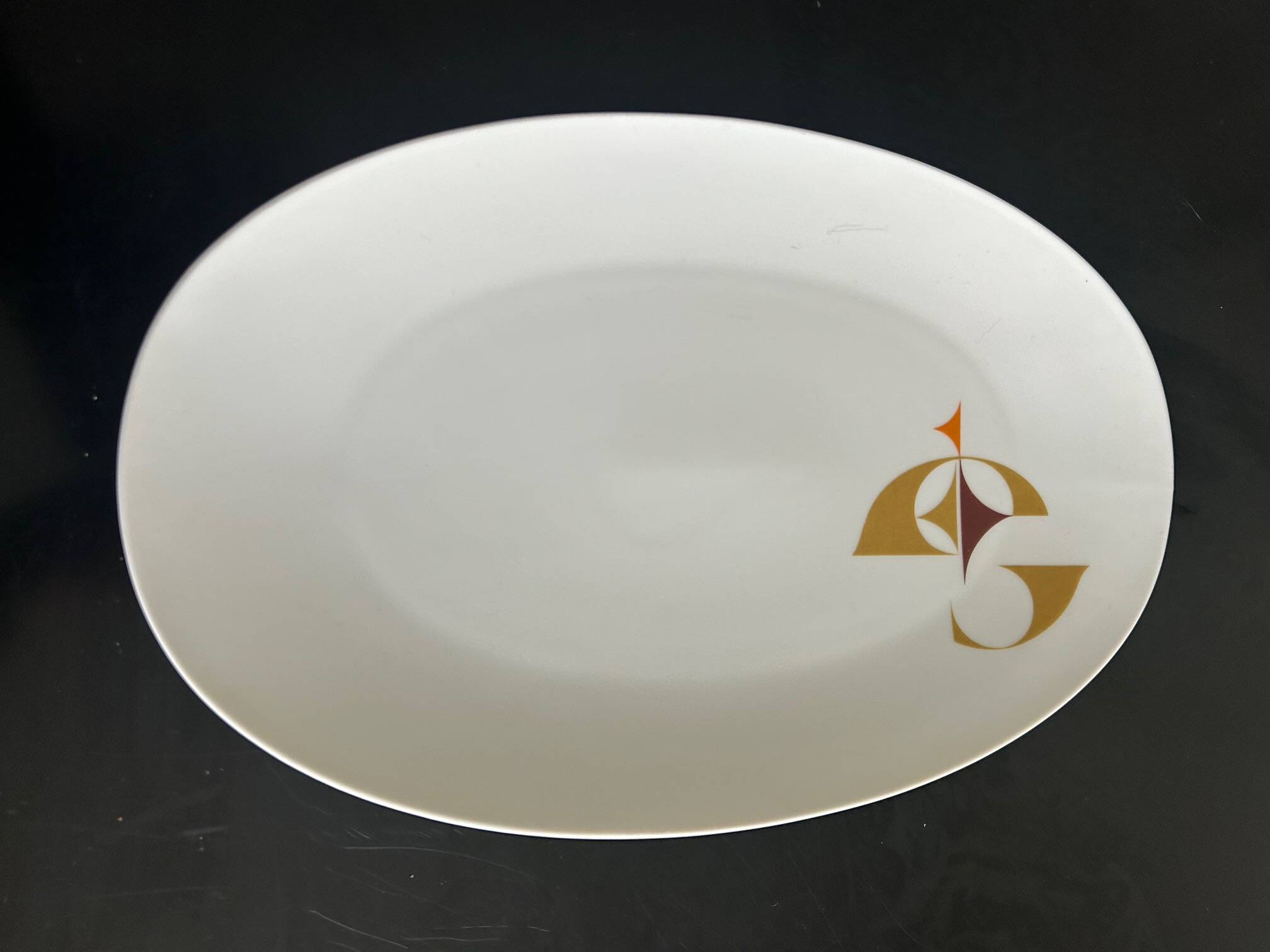 porcelain dishes 1970