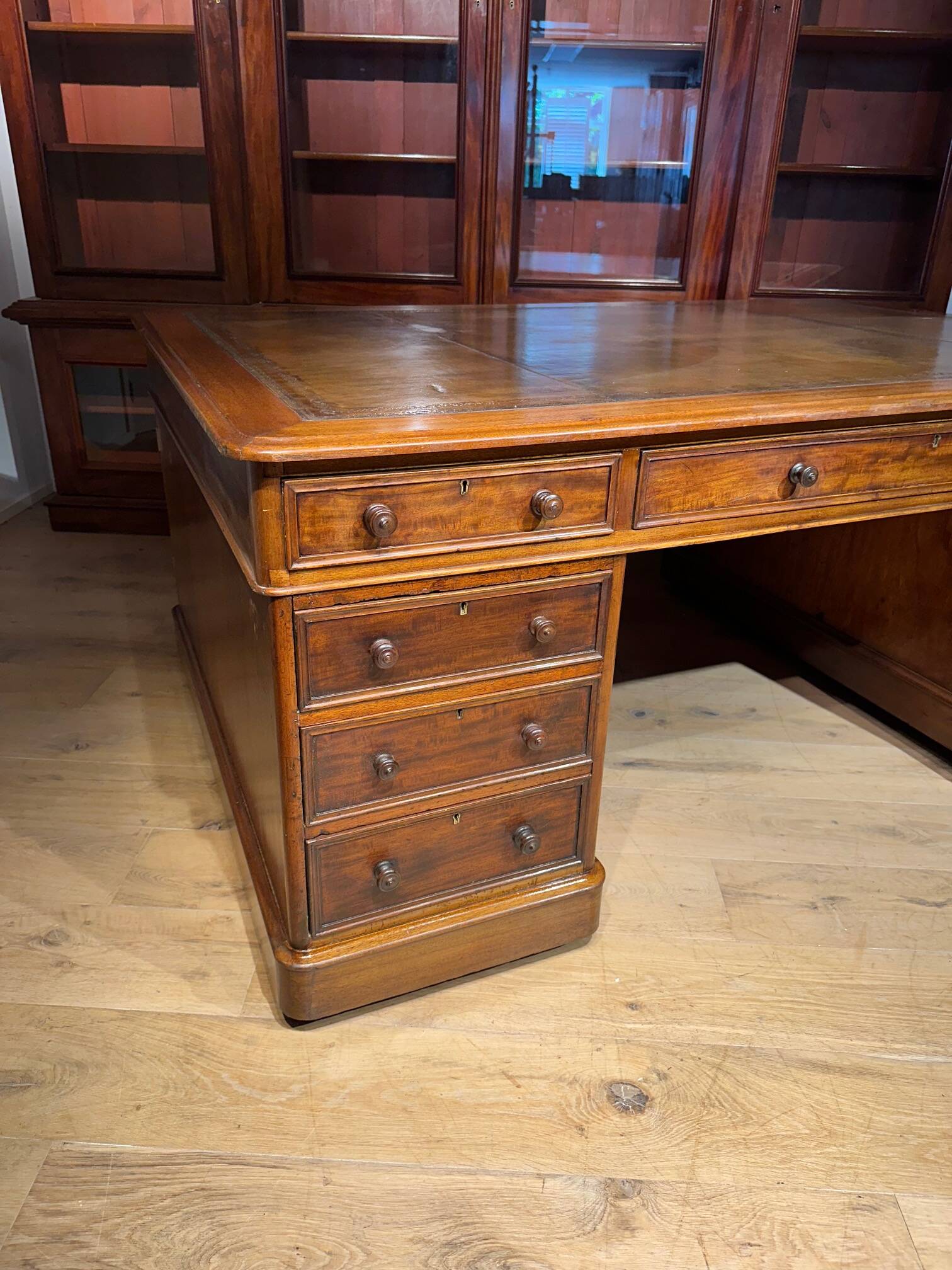 Large antique desk/partners desk