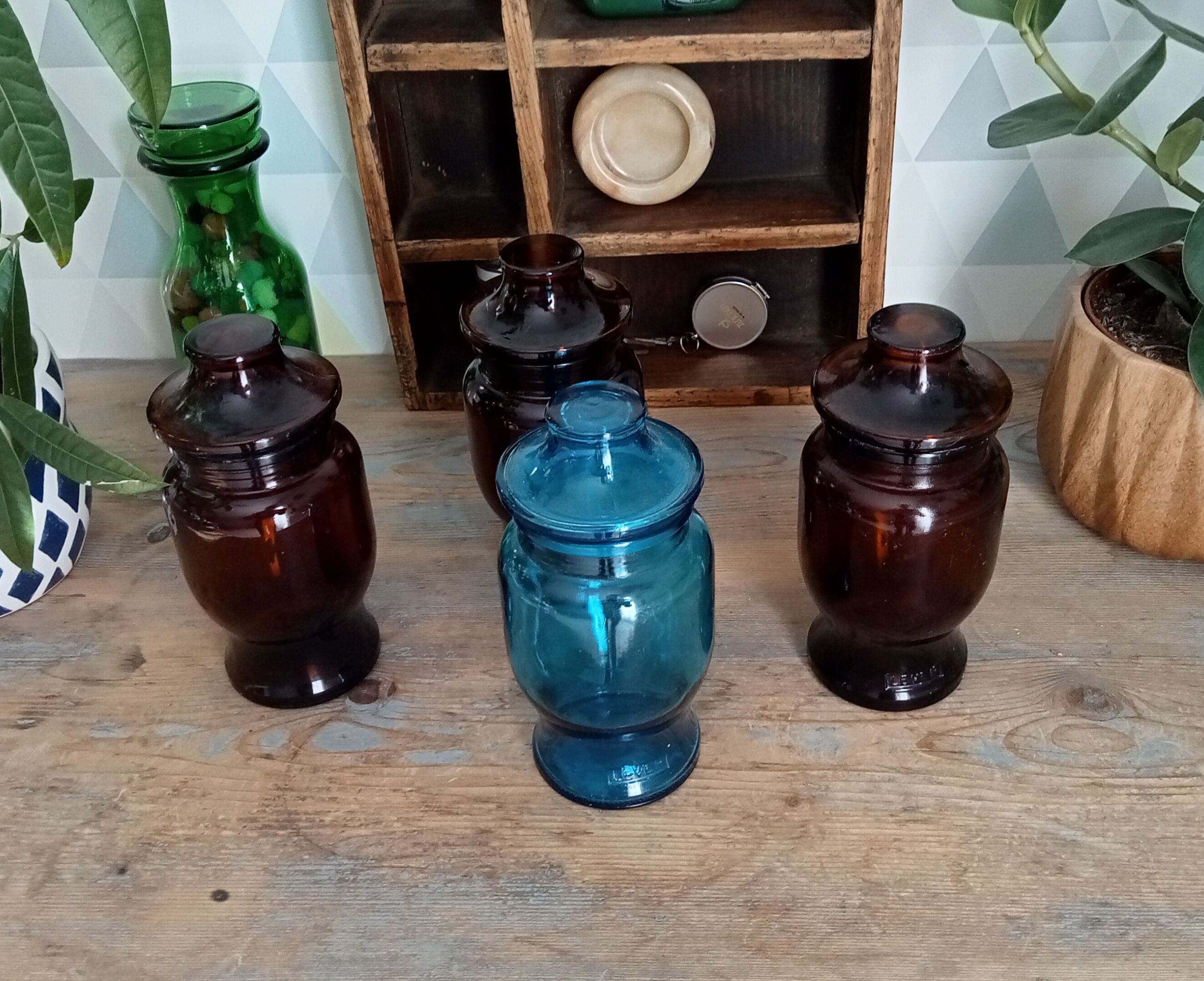 Set of 4 vintage jars 70s