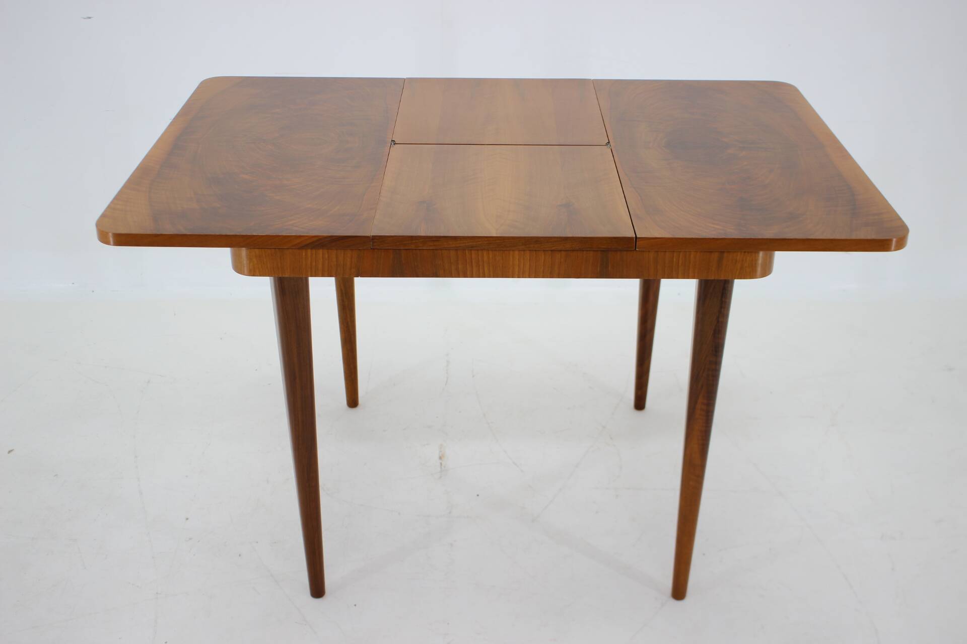 1940s Jindrich Halabala Extendable Dining Table in Walnut, Czechoslovakia