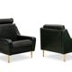 Airborne. Paire de fauteuils en cuir vert. Années 1950.
