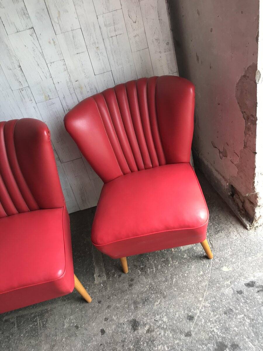 1960s vintage lounge set in purple vinyl — 2-seater sofa and 2 armchairs