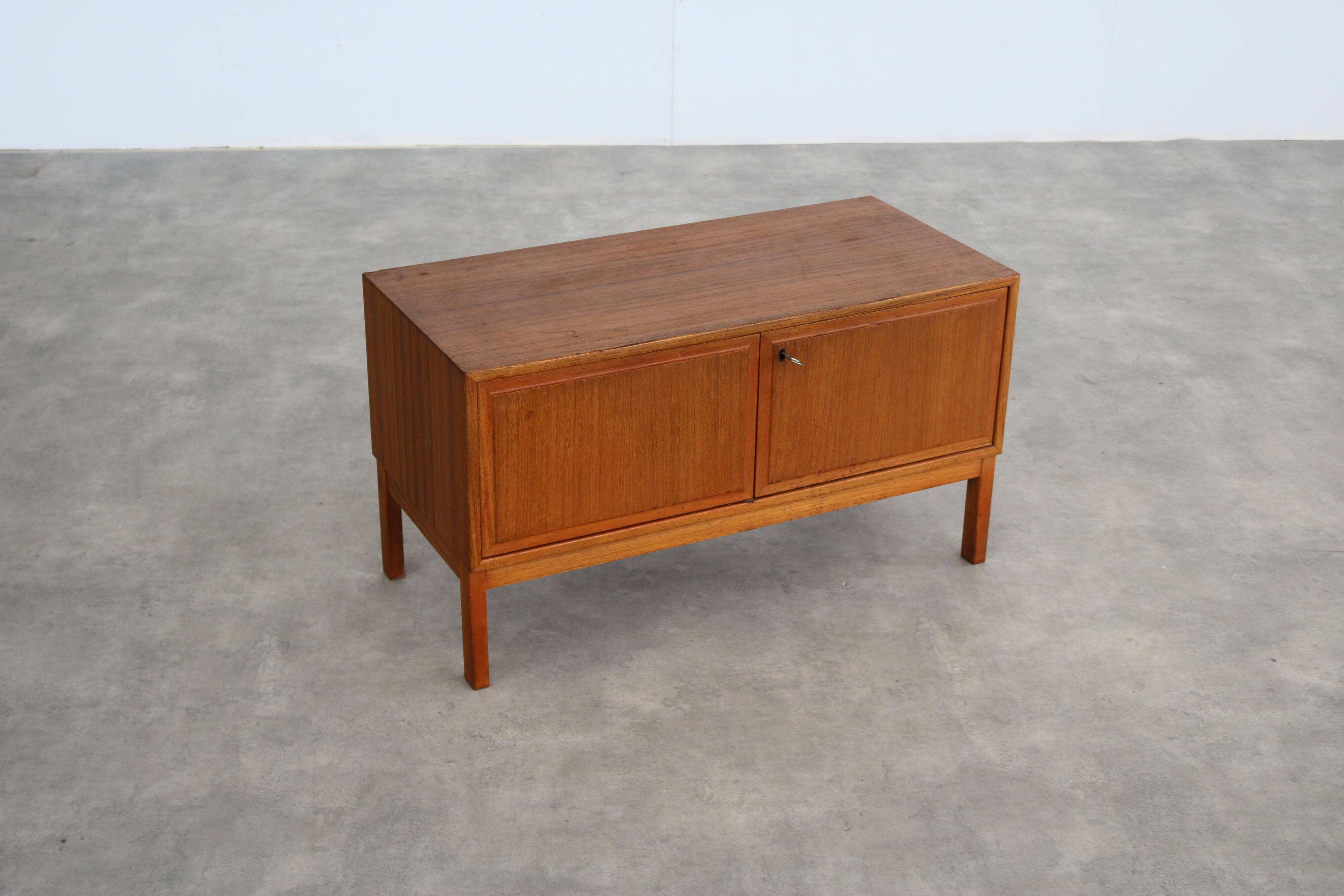 vintage TV unit | small furniture | teak | Swedish