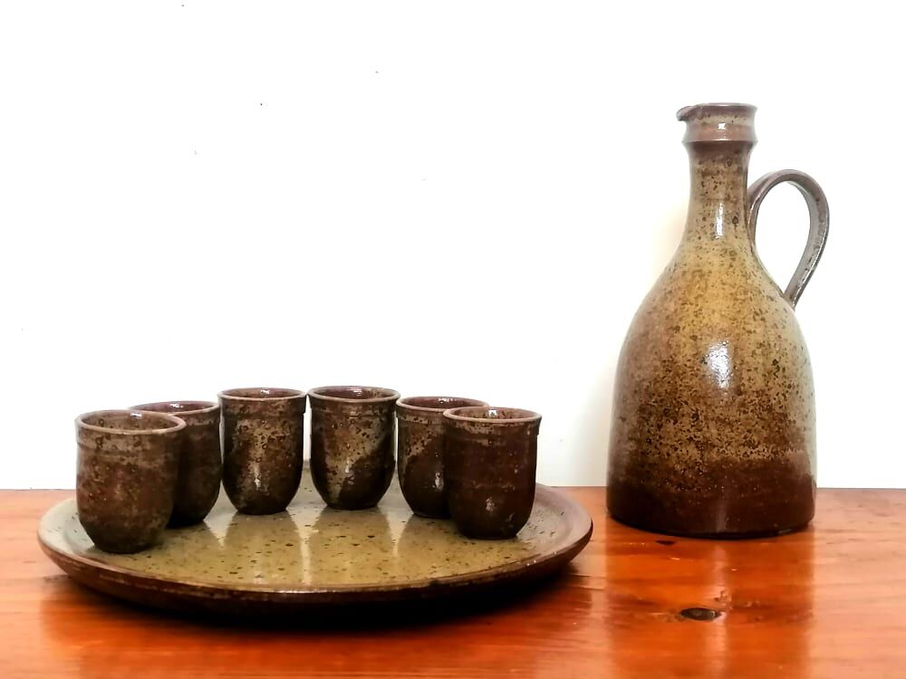 Pyrity sandstone liquor service, circa 1950