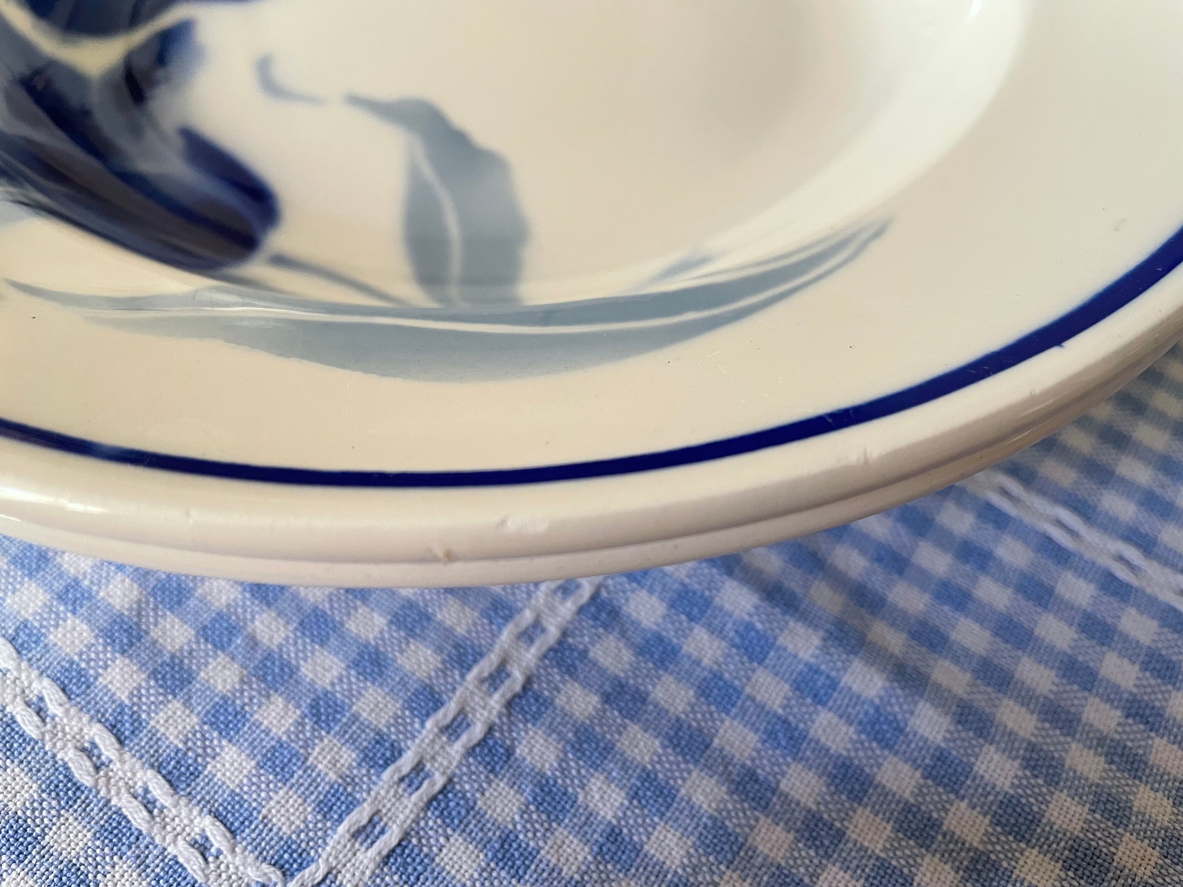 Mismatched old hollow plates