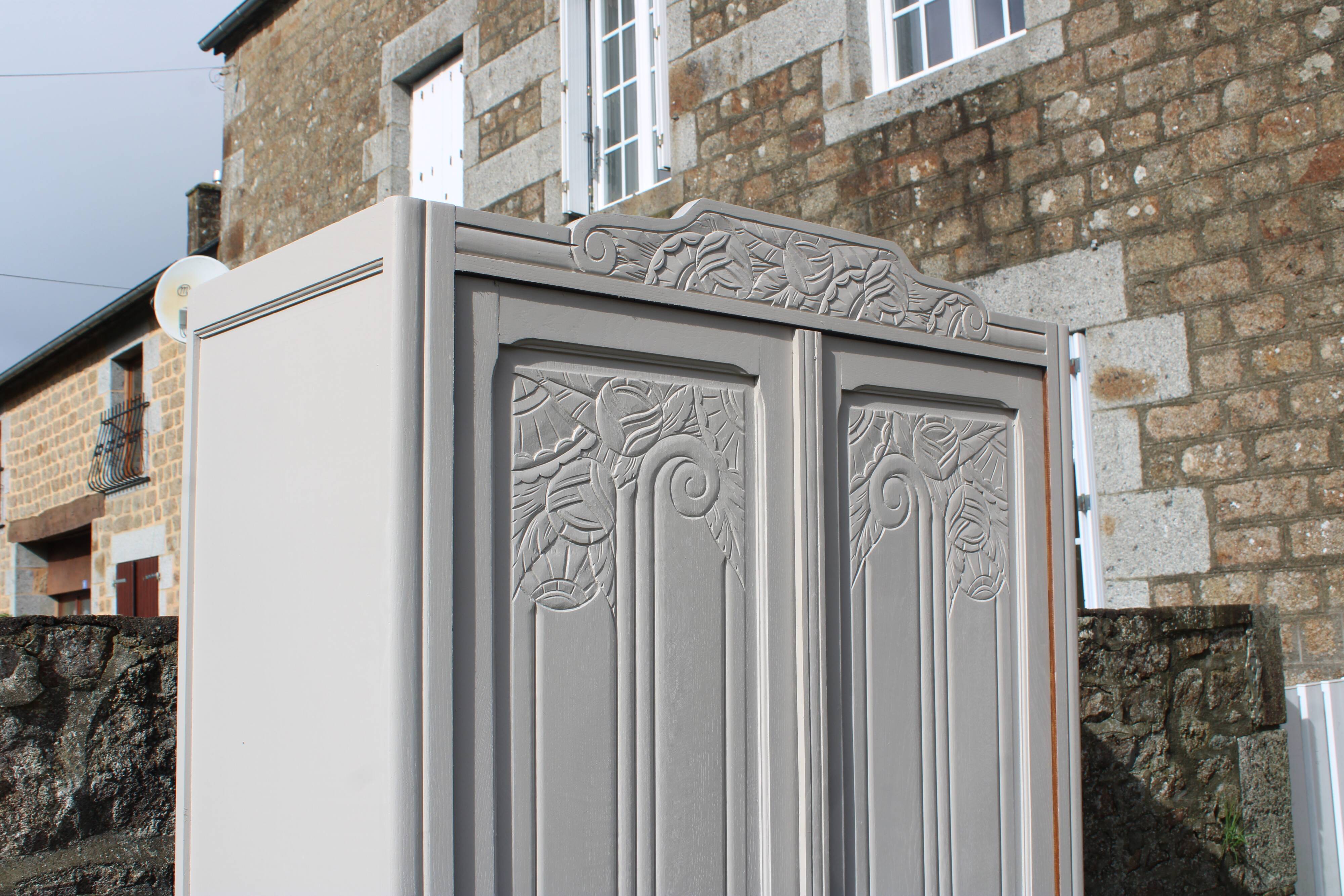 Vintage art deco cabinet