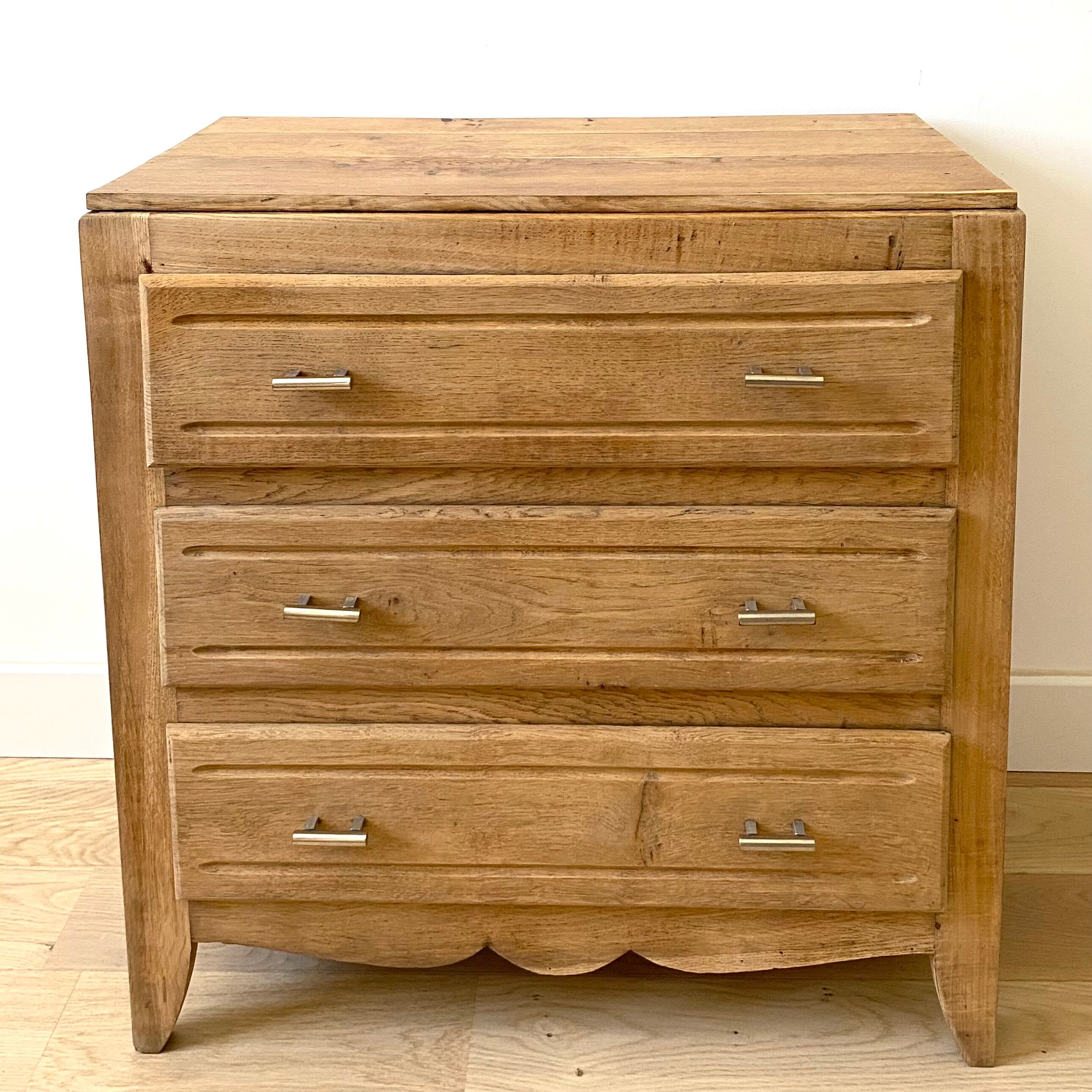 Art Deco chest of drawers