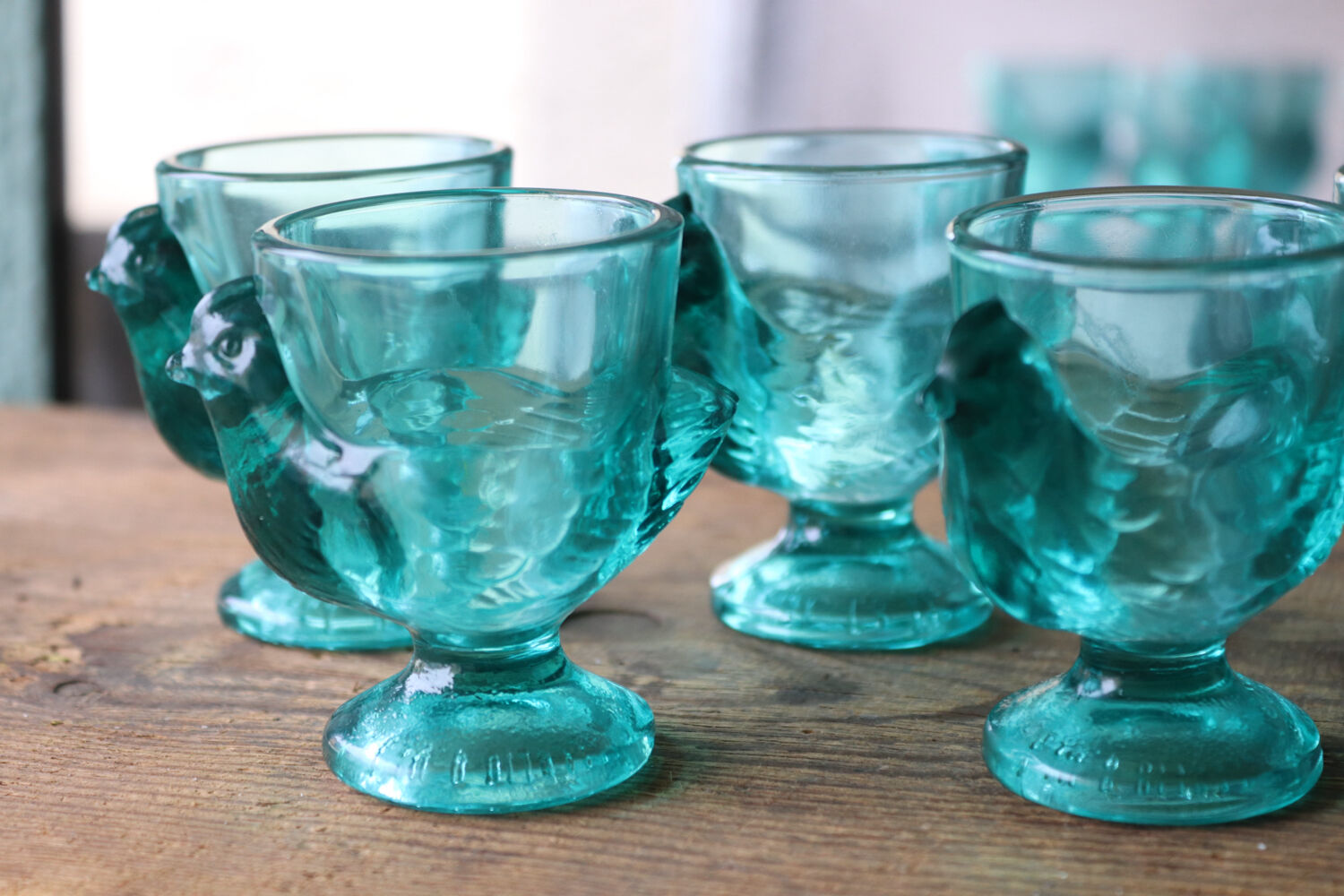 5 opaline glass egg cups – chick decoration from Arques glassworks
