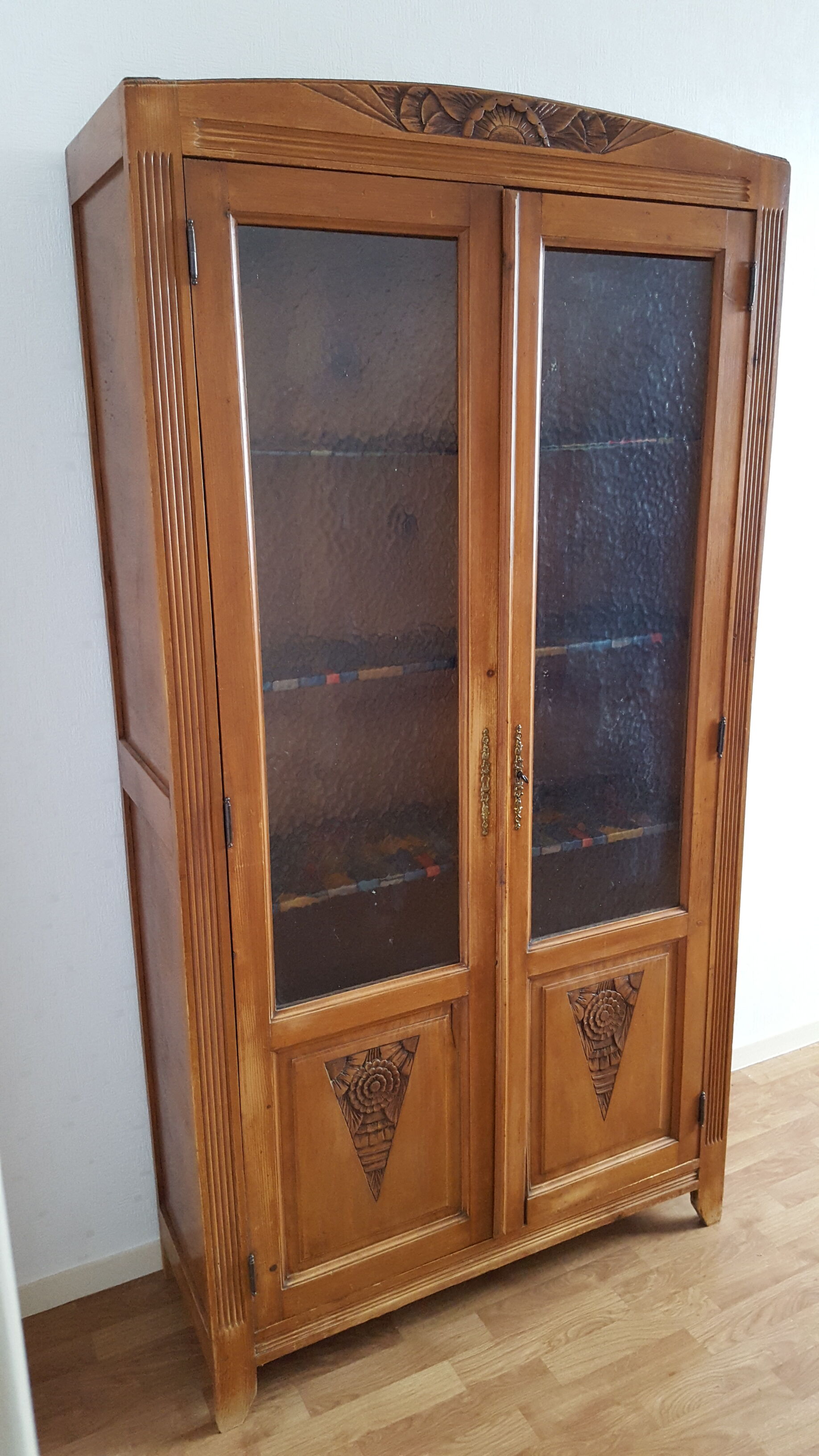 Showcase art deco Cabinet