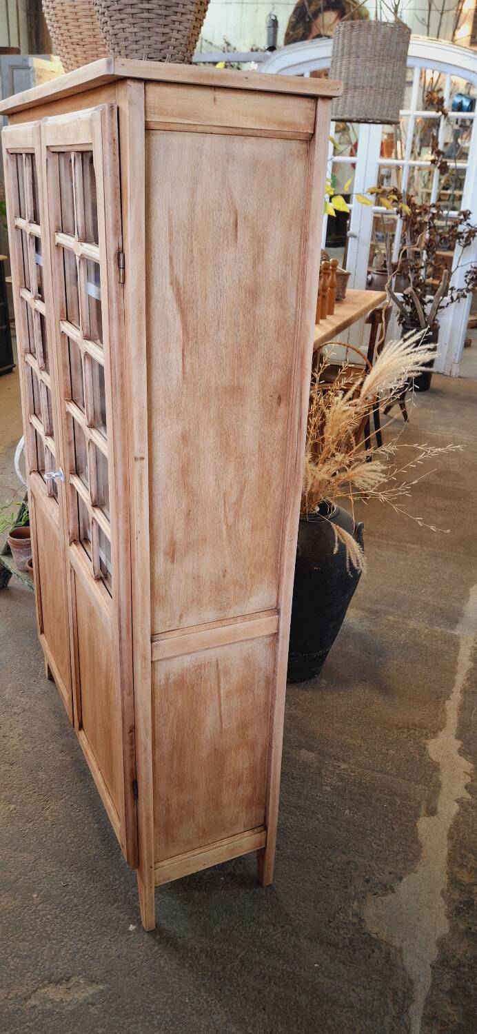 Old display case