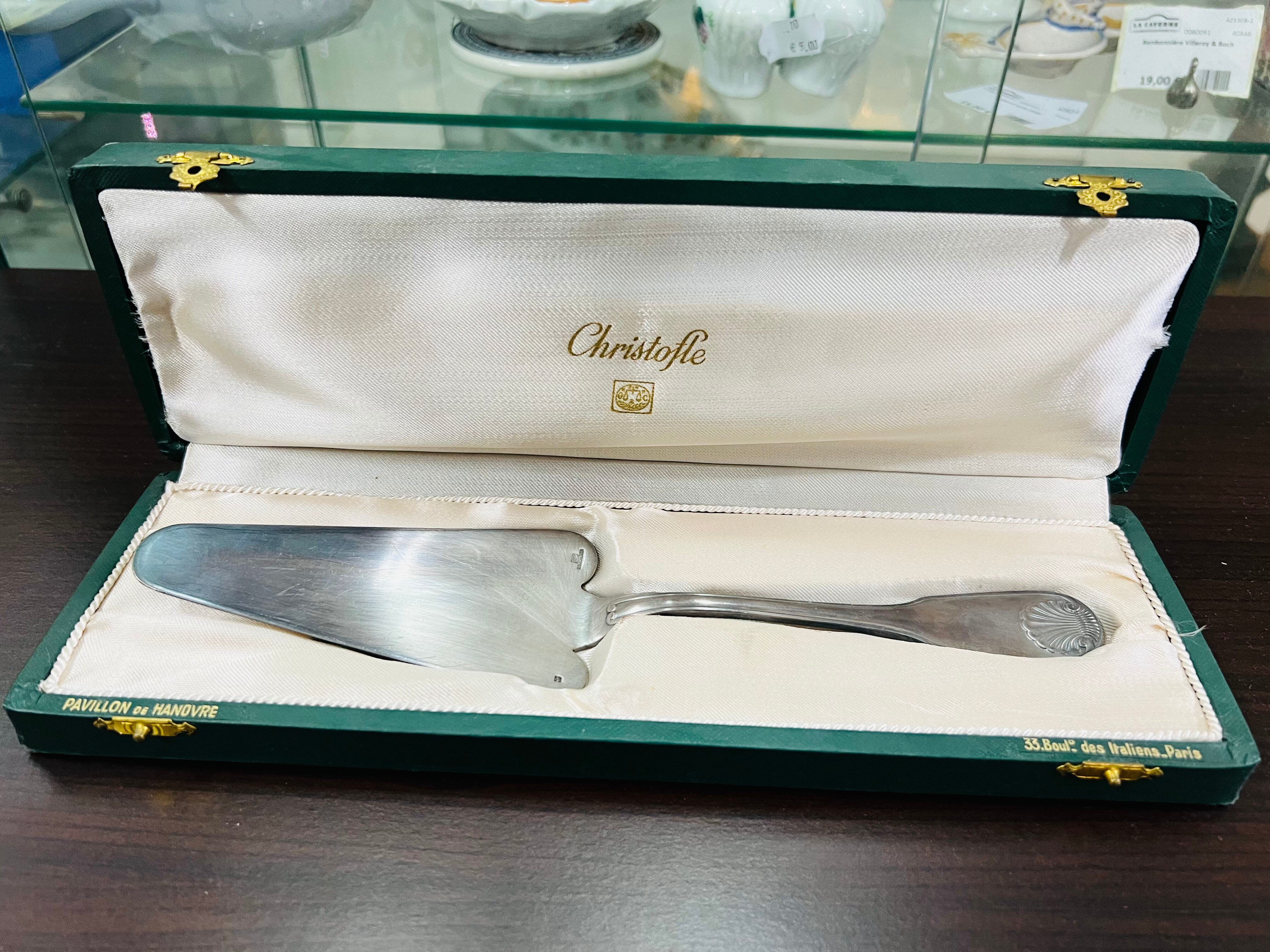 Christofle silver metal pie shovel, vendome model