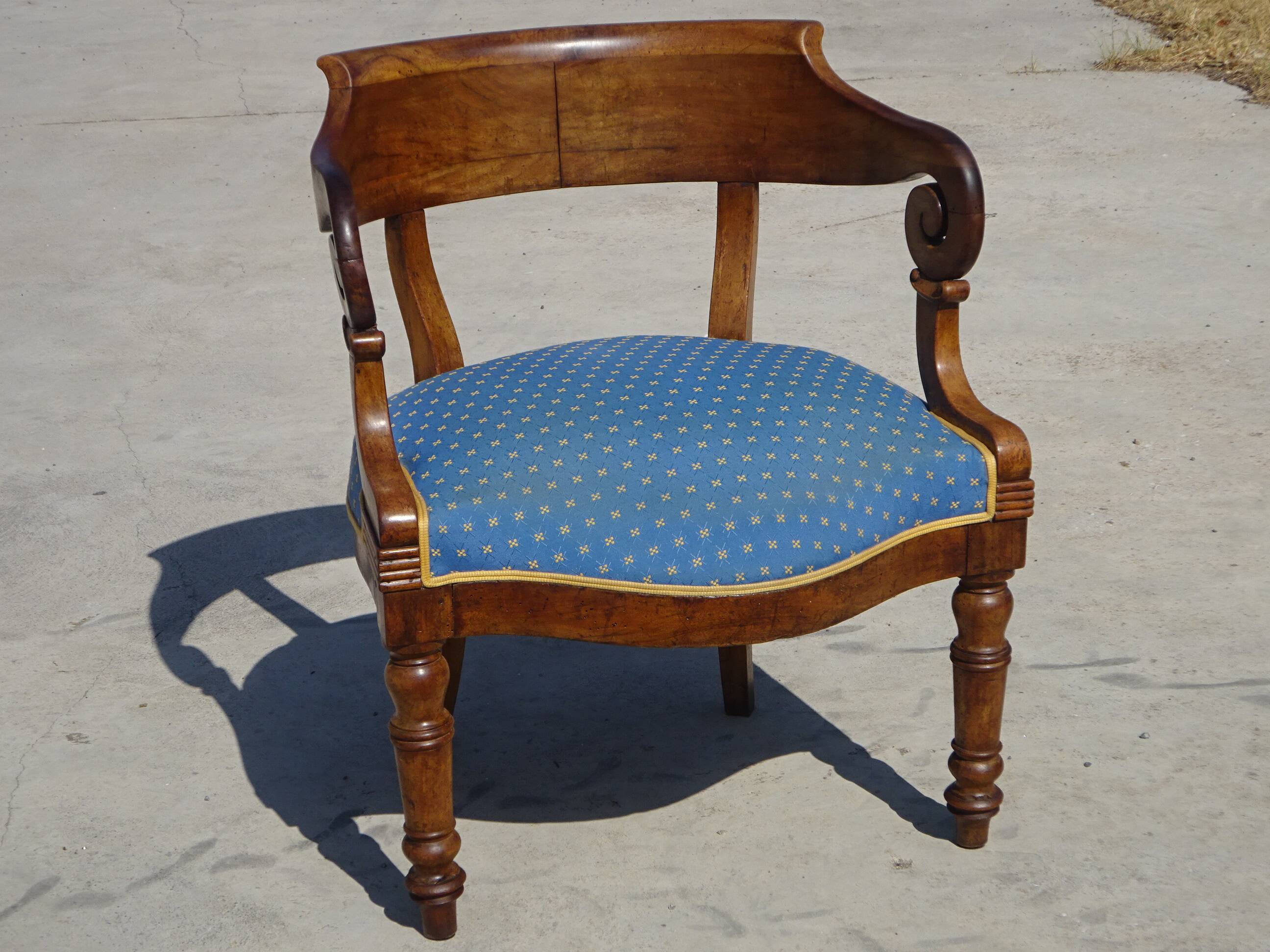 Ancien fauteuil gondole