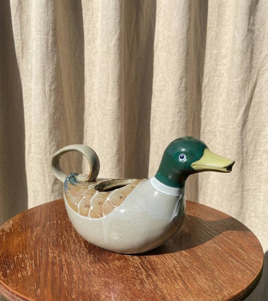 Duck barbotine carafe