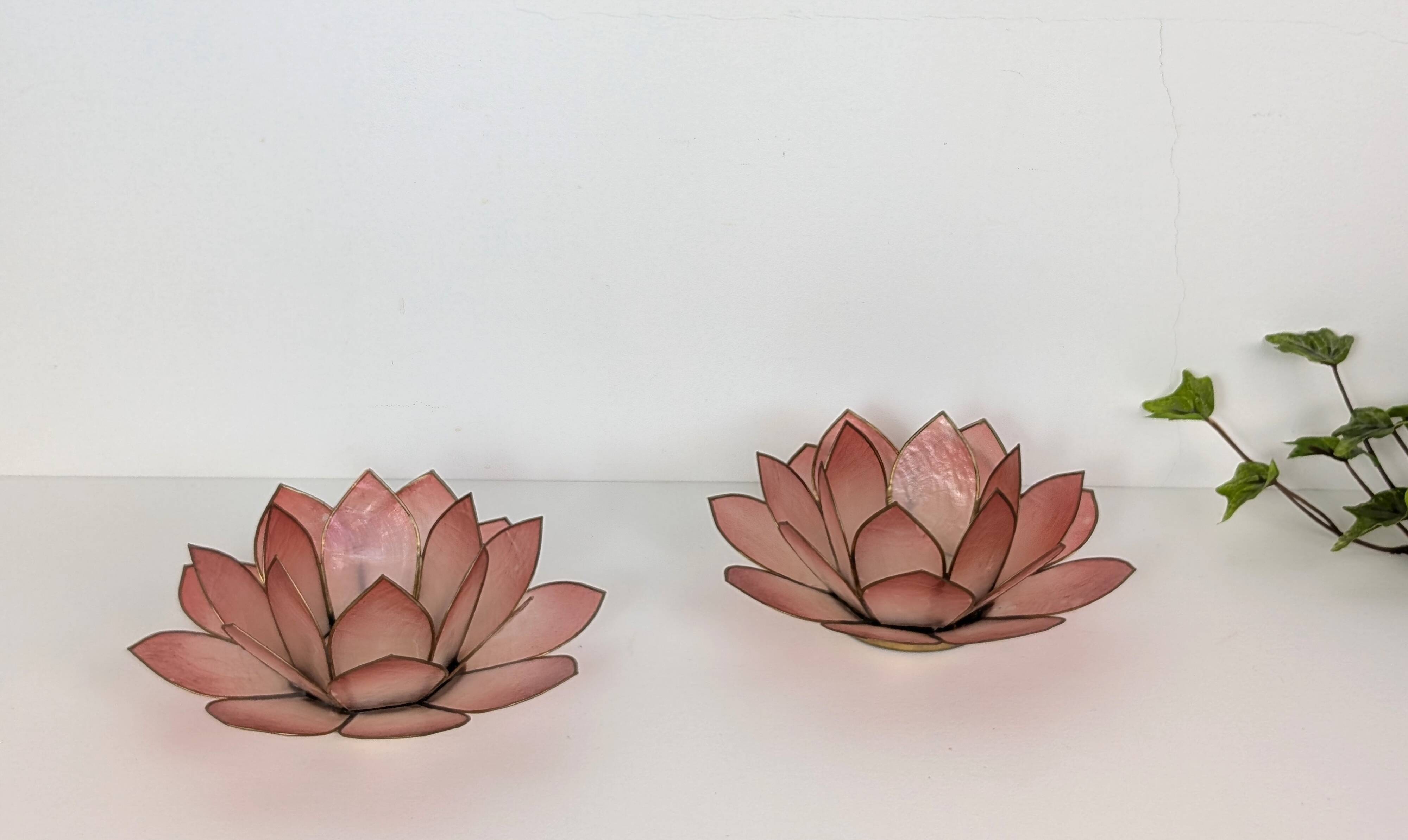 Mother-of-pearl flower candle holders
