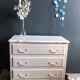 Commode blanche