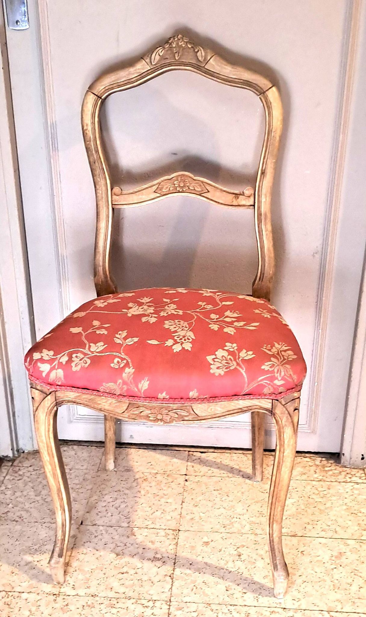 Wooden chair with varnished wood and red satin brocade fabric, 1920
