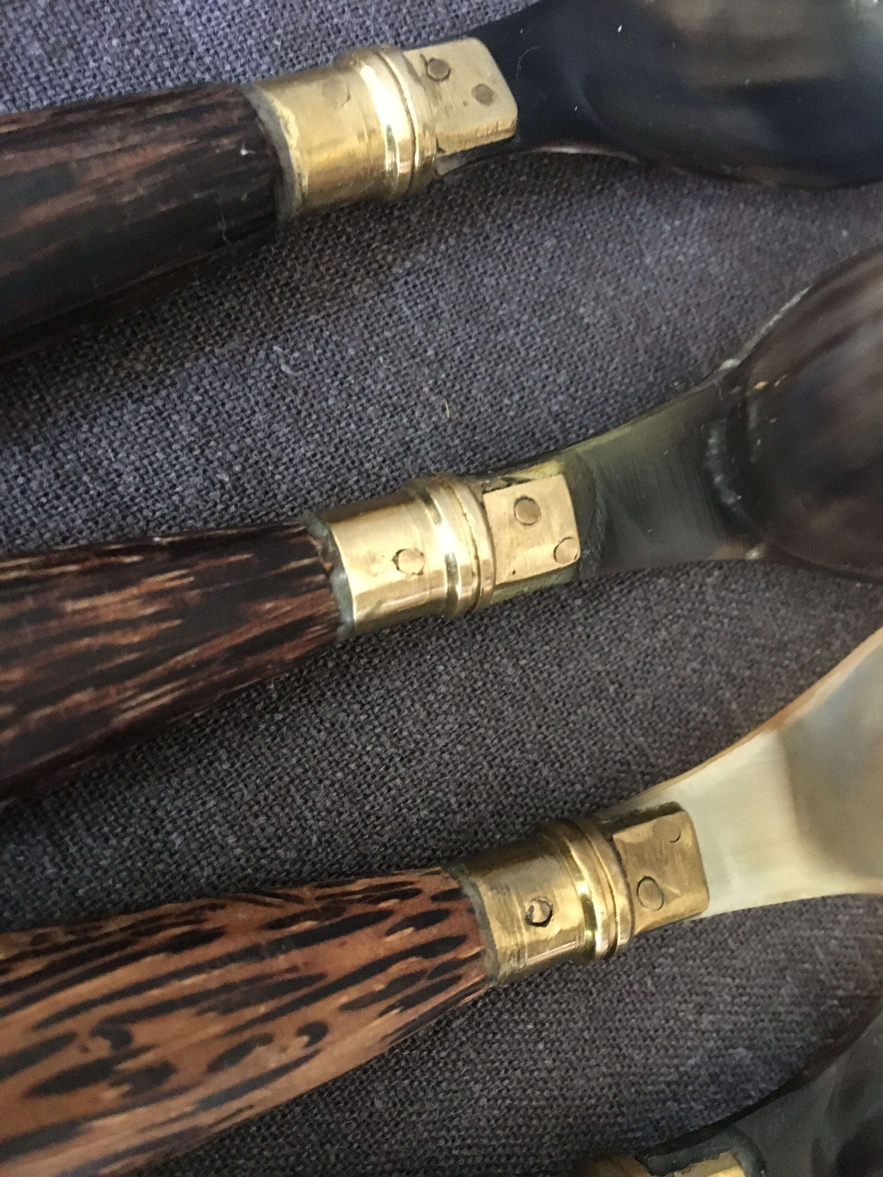 Set of 7 horn and wood spoons