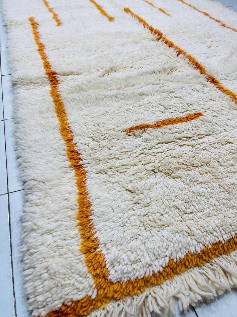 Berber Moroccan rug 250cm x 150cm