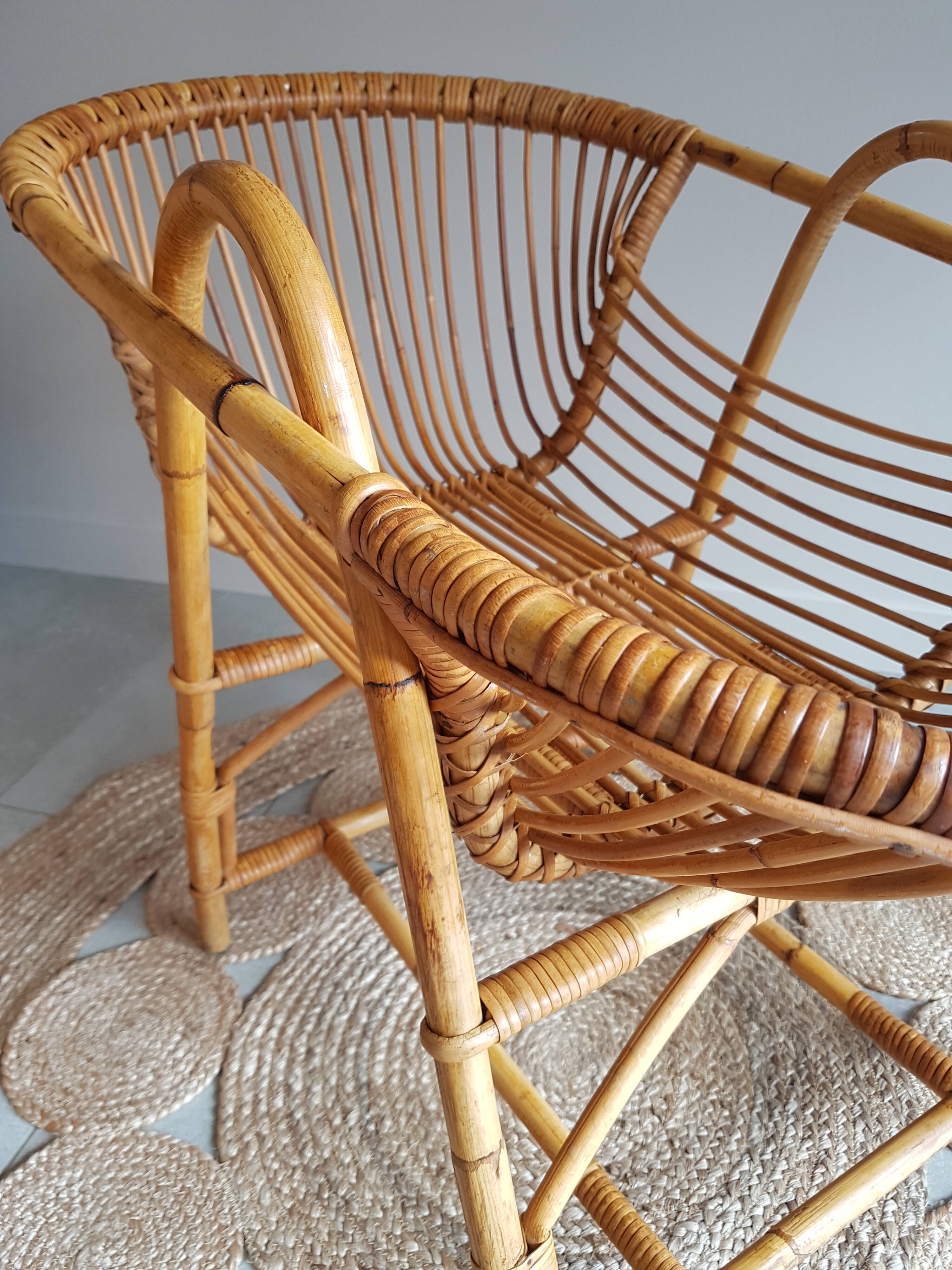 Wicker baby bassinet