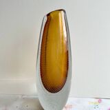 Vase by Gunnel Nyman designer made by Nuutajarvi Notsio